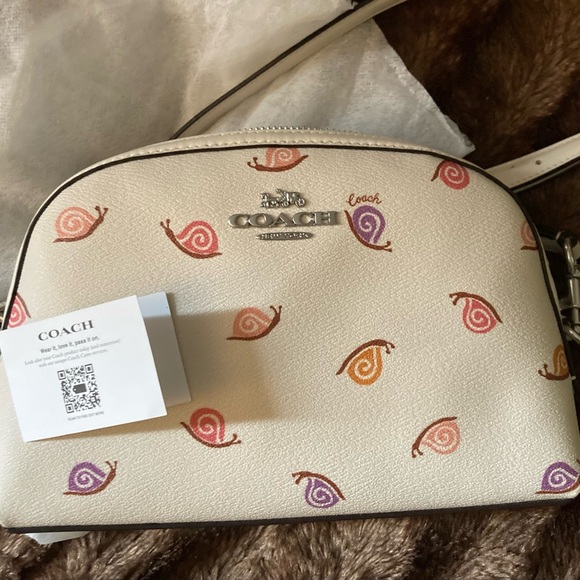 Coach  NWT Snail print Cream and Pink Crossbody adjustable Bag - Picture 1 of 14
